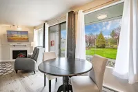 Summer Getaway in Birch Bay w/ Pool • Hot Tub • 107 - 4-Star