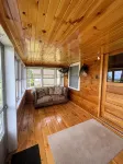 Cozy Cabin with beautiful view of Lake Michigan. Pet Friendly - 3-Star