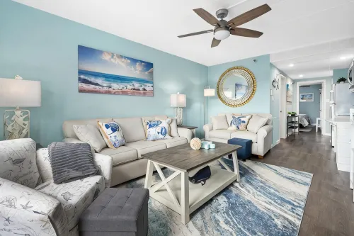 Newly Renovated Condo! Ocean View, Steps to beach, pool, private balcony,A/C - Boutique