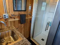 Secluded Country Cabin - Homestays