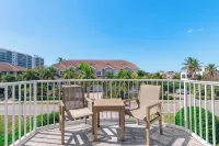 Luxury Home in Naples with Private Pool & Walk to the Beach by Esthetic Stays - 4-Star