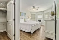 High-End Downtown Traverse City Ground Floor Condo on Quiet Street - 4 stjerner