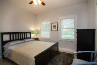 Blue Bay Dream w/ Seasonal Outdoor Jacuzzi, Cabana + Office - 3-Star
