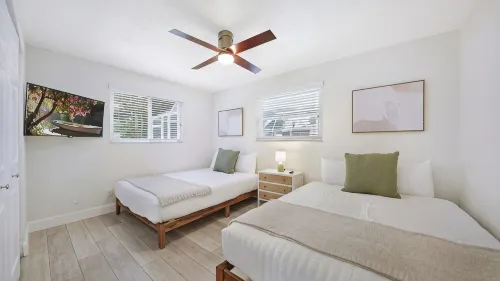 Luxury Retreat: Pool + Near Top Beaches - Wifi