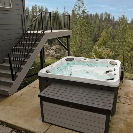 Breathtaking Sierra Foothills Sunset Views w/Hot Tub, Volleyball, and EV Charger