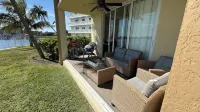 Wow! Waterfront condo & Boat dock@Palm Beach - Wi-Fi