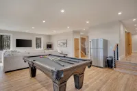 Lake Harmony Access - Swim/Beach, Arcade, Firepit, Outdoor Griddle, 8Min to Ski - 4-Star