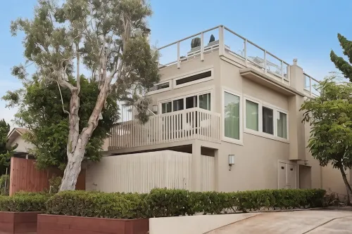 Endless Summer at Windansea⛱️🏄‍♀️ steps to the sand at La Jolla’s finest Beach - Jacuzzi