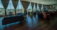 Sky Hotel - bar