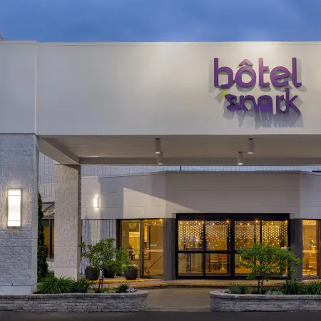 Spark by Hilton Montreal Brossard