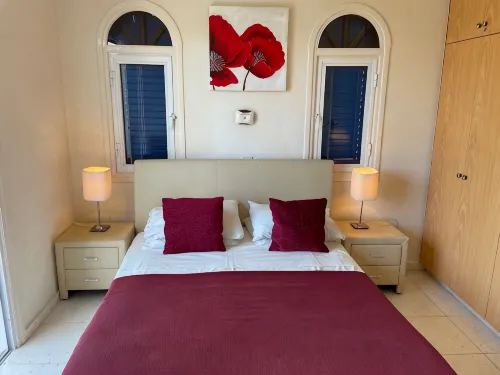 Spacious 3 bed , Private  Pool, Large Peaceful Garden And Great Views - 2-Star
