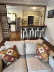 Located 3 miles to Grenada Lake - Homestays