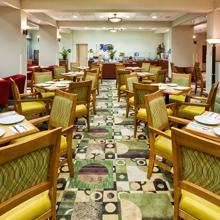 Holiday Inn Express & Suites MONTERREY AEROPUERTO by IHG