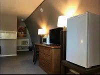The Little Chalet Motel - พร้อมWifi