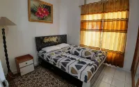 Zevannya Villa Puncak - Villas