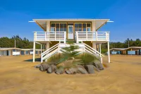 Beachwood Condos & Resort - parking