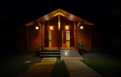Room in Guest Room - LakeRose Wayanad Resort - Water Front Grandeur