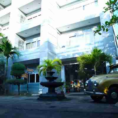 Tilko City Hotel Jaffna Hotel Exterior