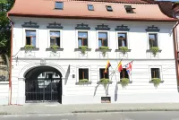 Prinz Gregor Các khách sạn gần The First Romanian School