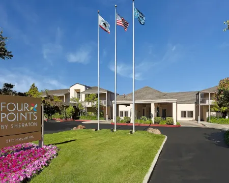 フォーポイントバイシェラトン・プレザントン プレザントンのホテル