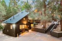 The Kingsley Hotel Hotels near Lake Arrowhead Branch Library