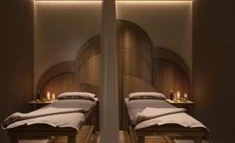 Golden Royal Hotel & Spa - Housity