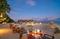 Constance Moofushi Hotels in Moofushi