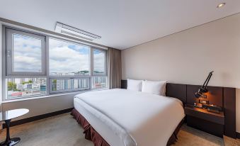 Ramada Encore by Wyndham CheonAn