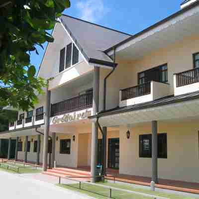 Gregoire's Apartment Hotel Exterior