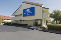 Days Inn by Wyndham Independence Hotel di Independence