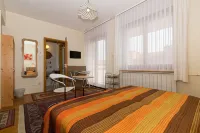 Budavar Bed and Breakfast