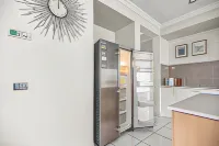 Stayau 4Br Designer Home in Knox