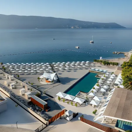Lazure Hotel & Marina Отели в г. Герцег-Нови