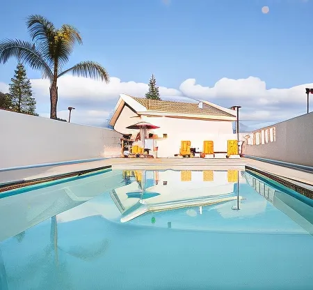 Holiday Inn Express & Suites CHOWCHILLA - YOSEMITE PK AREA by IHG Hotels in Madera County
