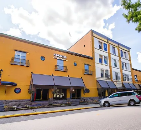 Adventure Hotel