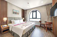 KHÁCH SẠN PHÚC NGUYỄN LUXURY Các khách sạn gần Tạp Hóa Đức Long