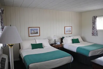 Rock Ledge Motel Отели в г. Клейтон