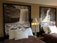 Super 8 by Wyndham Winchester VA