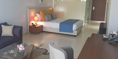 Hotel Adef