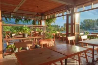 The Reef Hotel & Studios - Mountain View