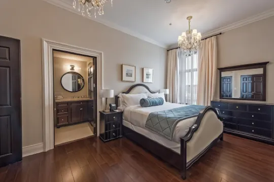 Sydney Boutique Inn & Suites