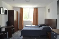 Zwei Raben Pension Hotel di Ginsheim-Gustavsburg