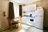 Blue Bell Inn Hotels in Fort Nelson