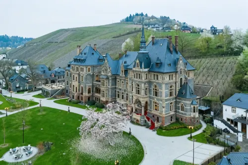 Schloss Lieser, Autograph Collection فنادق في Zeltingen-Rachtig