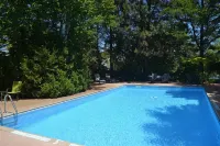 Stratford Suburban Motel Hotels in New Hamburg