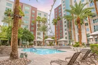 Hilton Grand Vacations Club Flamingo Las Vegas Hotels in Paradise