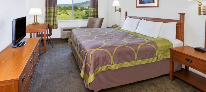Super 8 by Wyndham Central Pt Medford Hotels in Jackson County