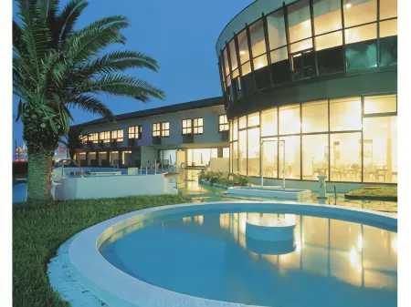 Tateyama Seaside Hotel Отели рядом с достопримечательностью «Tateyama Castle (City Museum Branch)»