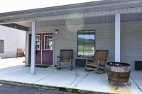 Lynchburg Country Inn - Motels