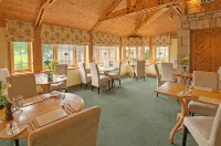 The Wheatsheaf Hotel and Restaurant Hotels in Duns